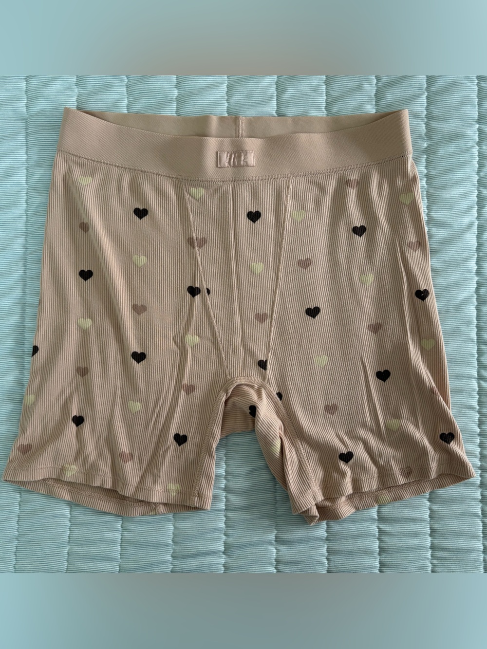 SKIMS soft lounge boxer mica mini heart
